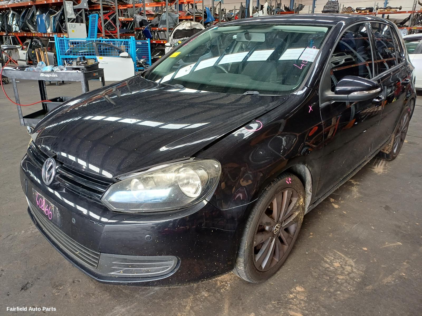 2008-2013 Volkswagen Golf Grille
