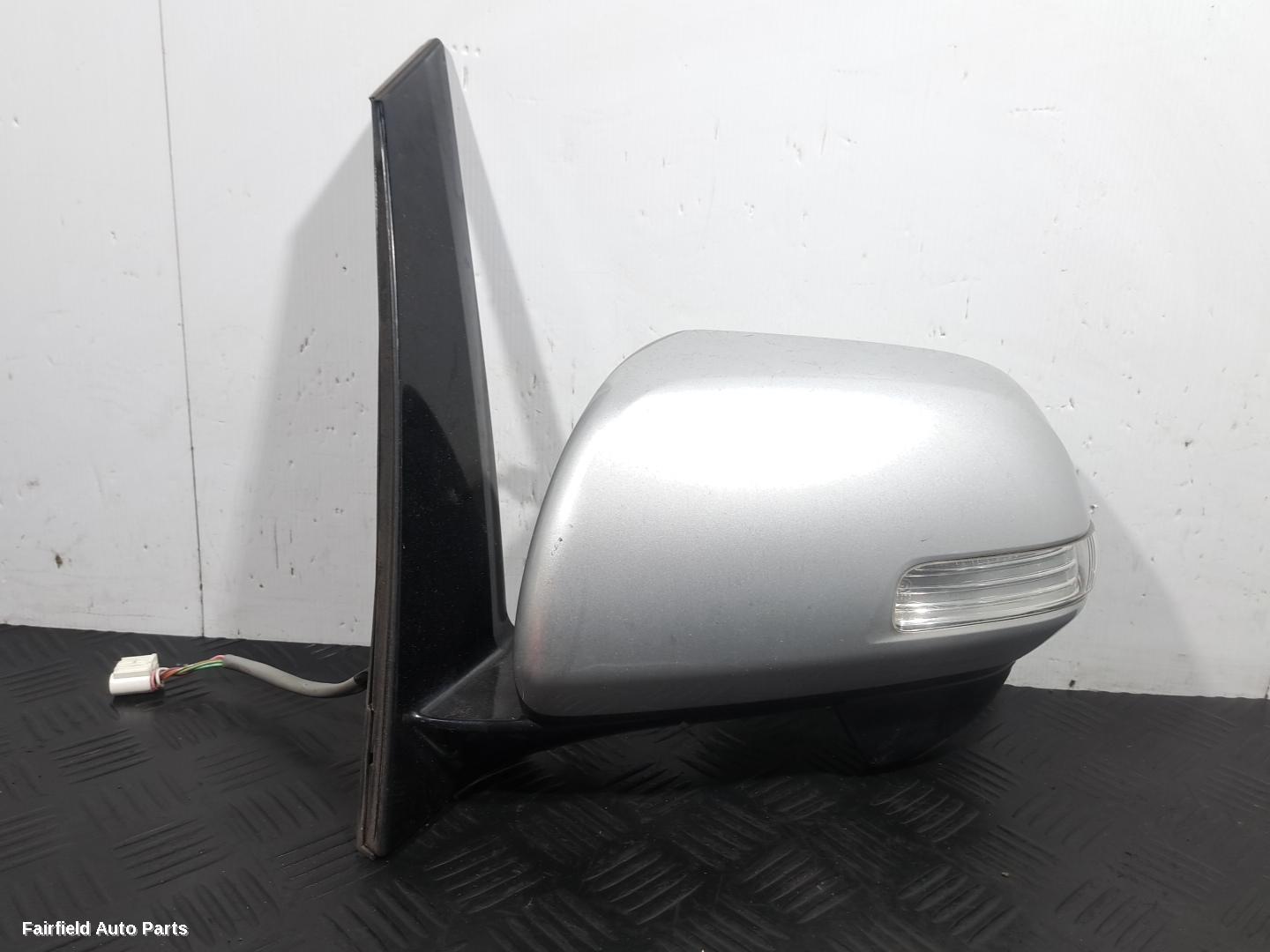 2005-2019 Toyota Estima Left Door Mirror