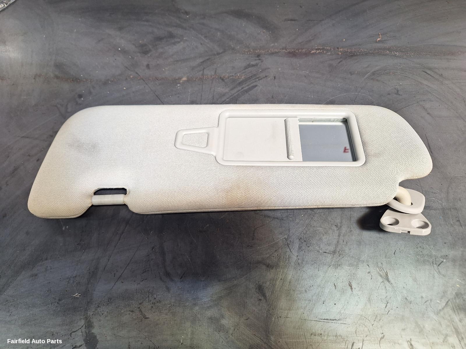 2010-2014 Hyundai I45 Sunvisor
