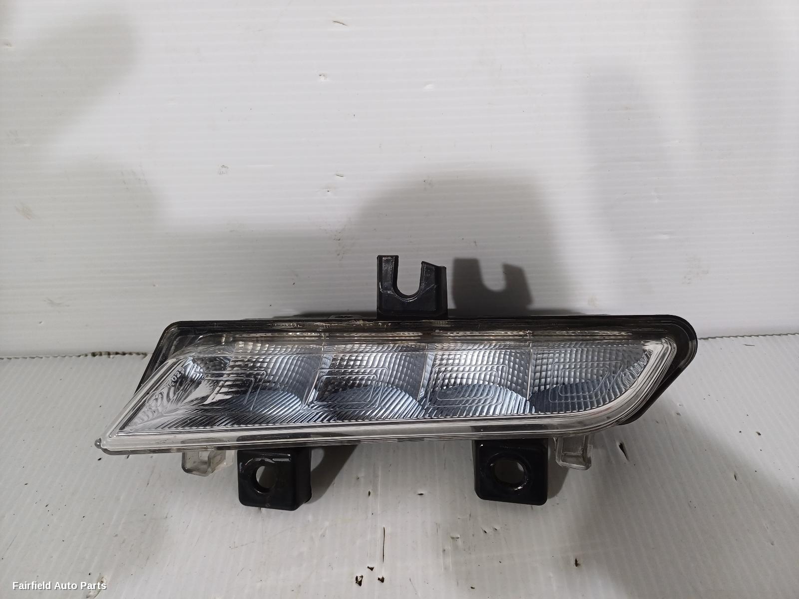 2014-2017 Renault Captur Right Indicator Fog Side