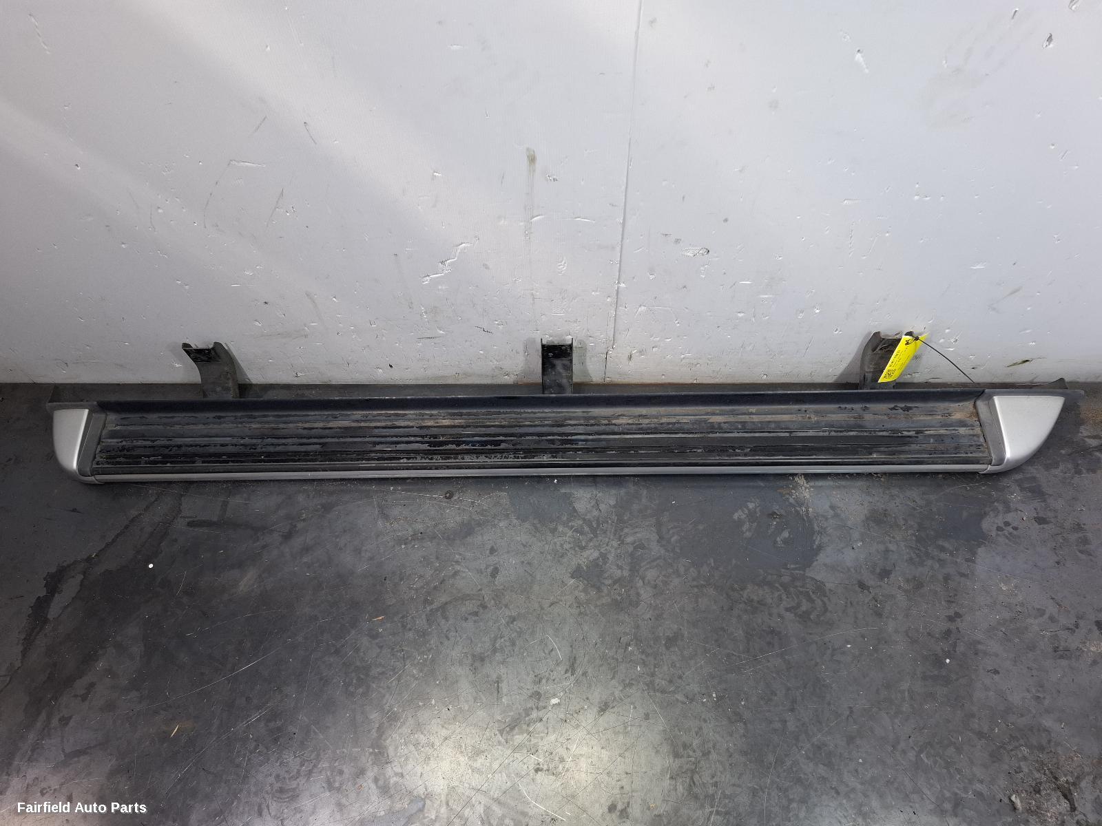 2015-2025 Nissan Navara Side Step Skirt