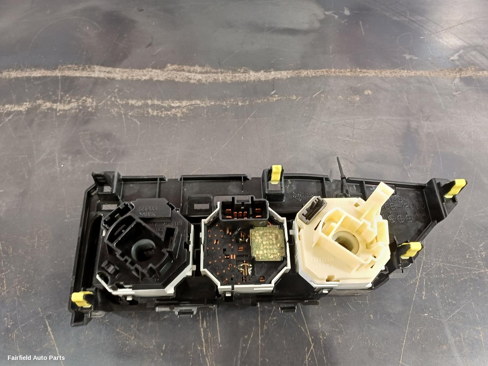 2012-2018 Toyota Corolla Heater Ac Controls