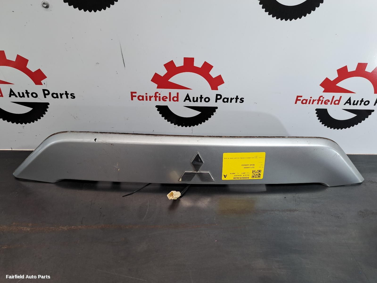 2009-2012 Mitsubishi Outlander Rear Garnish