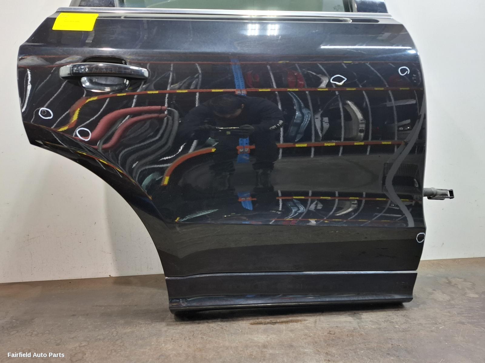 2008-2017 Audi Q5 Right Rear Door Sliding