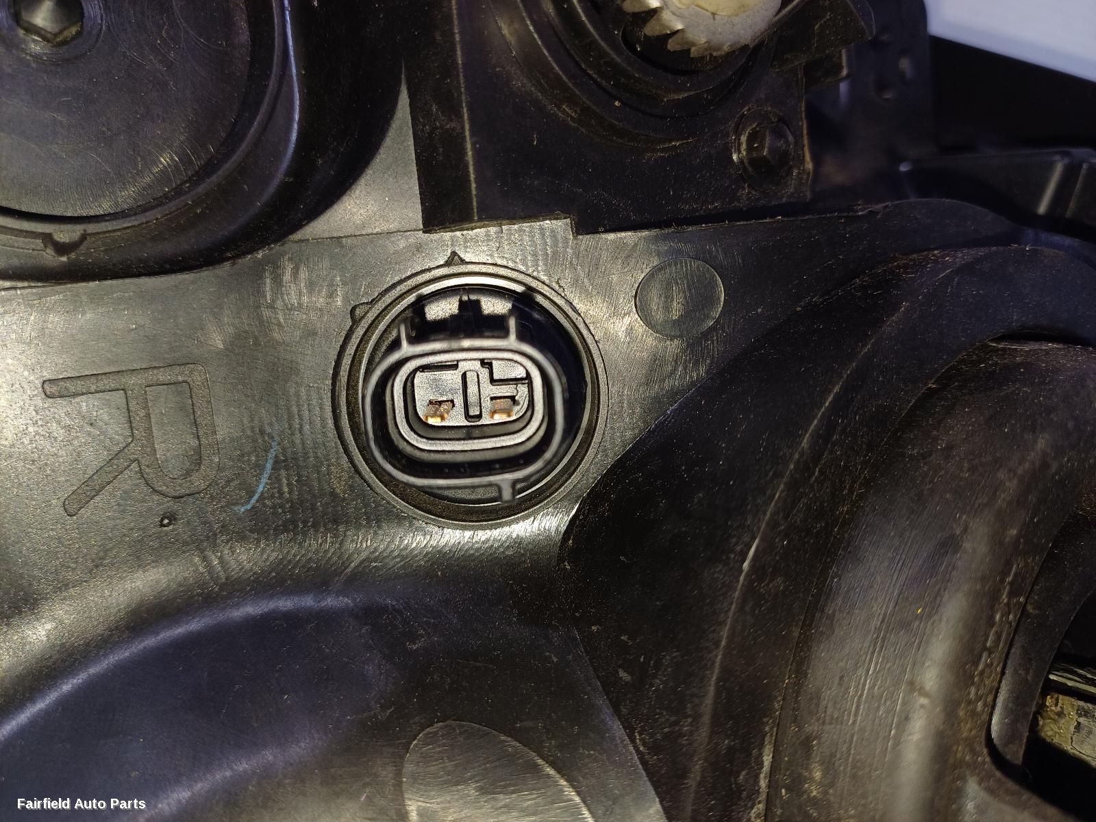 2011-2014 Toyota Yaris Right Headlamp