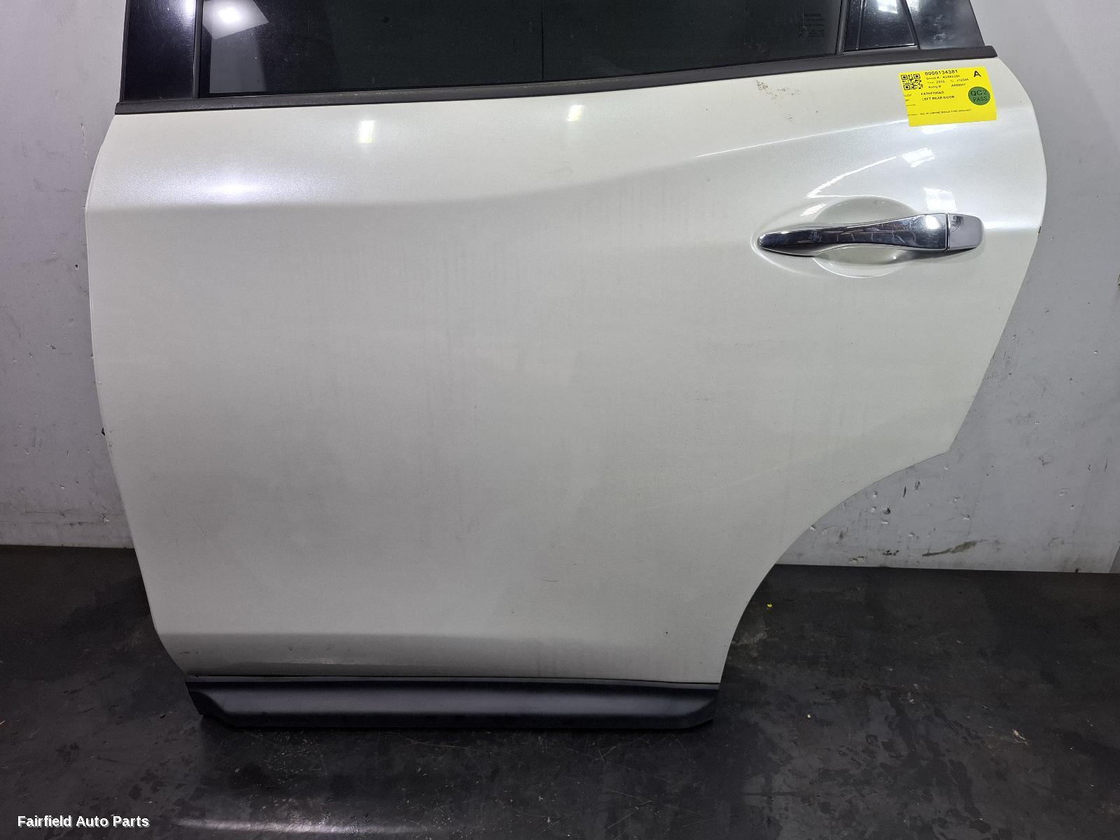2013-2021 Nissan Pathfinder Left Rear Door Sliding