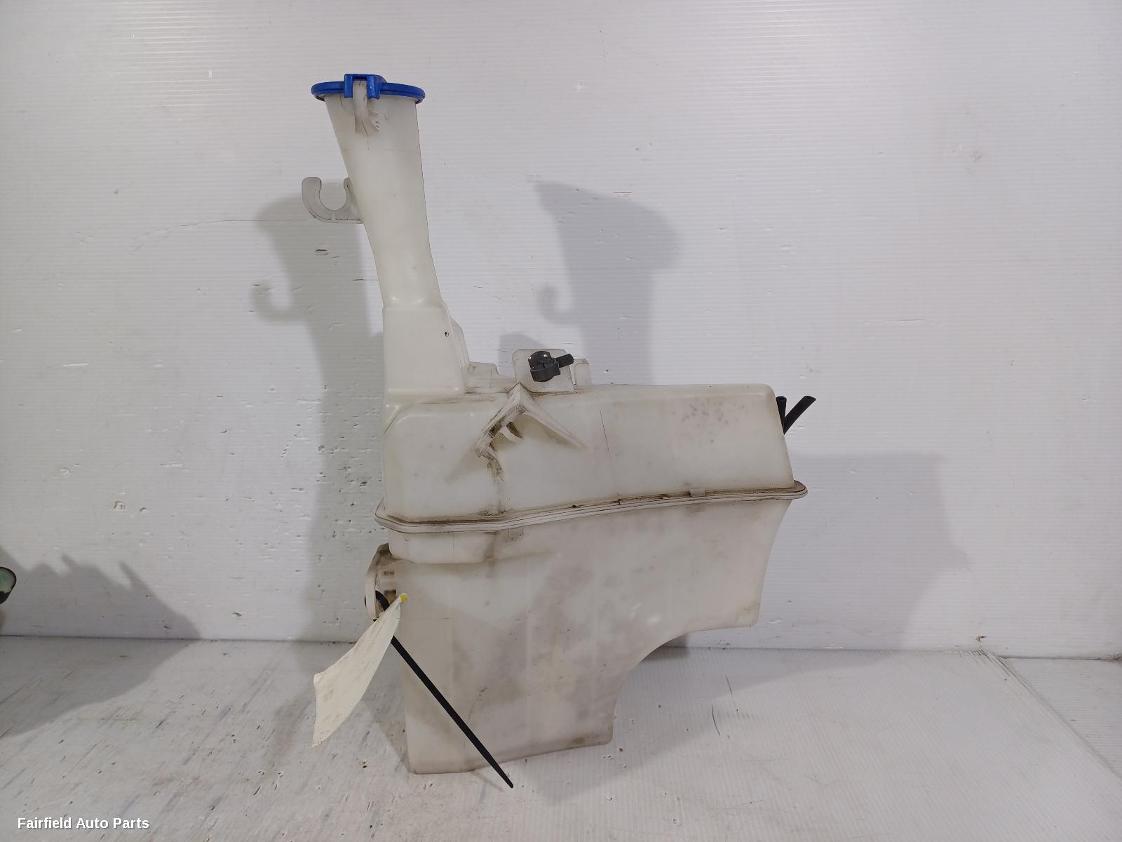 2017-2023 Hyundai I30 Washer Bottle