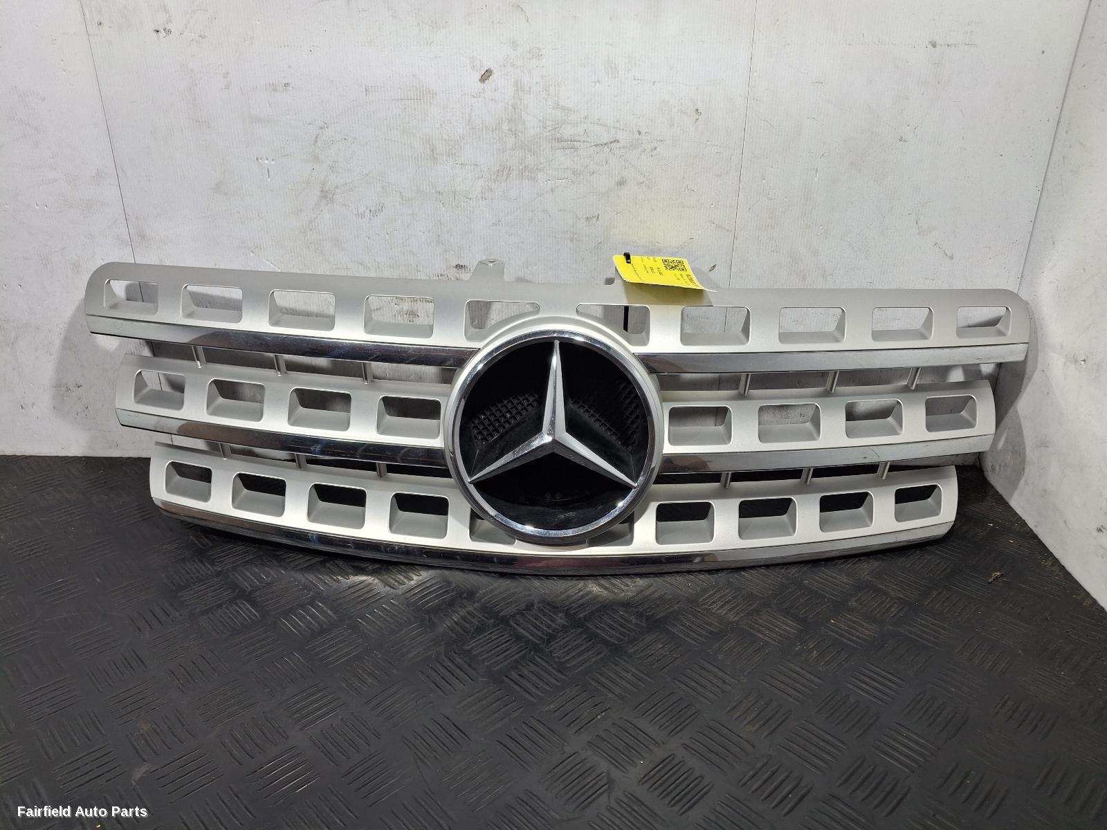 2005-2011 Mercedes M Class Grille