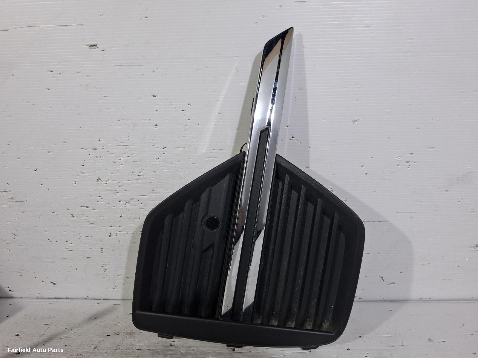 2021-2025 Volvo Xc60 Grille