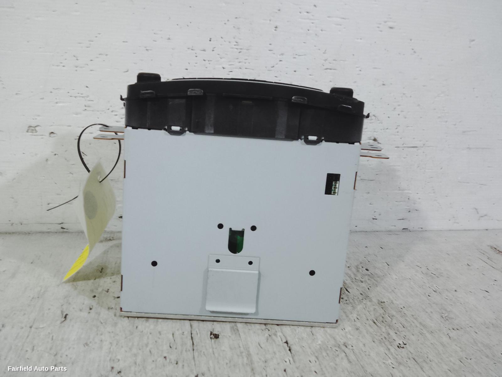 2011-2015 Hyundai Accent Radio Cd Dvd Sat Tv