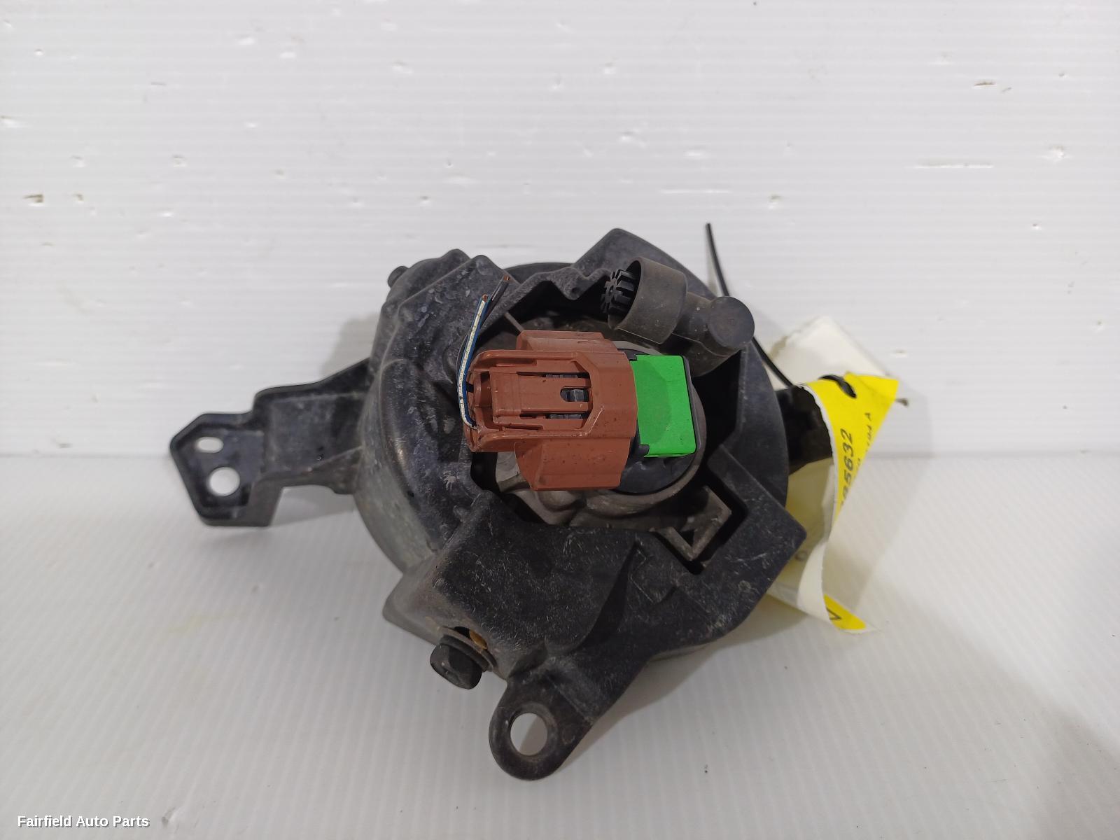 2012-2015 Mazda Cx9 Right Indicator Fog Side