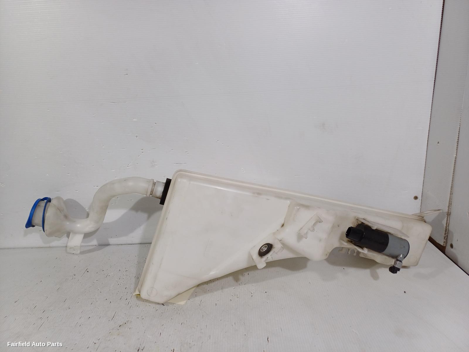 2015-2026 Volvo Xc90 Washer Bottle