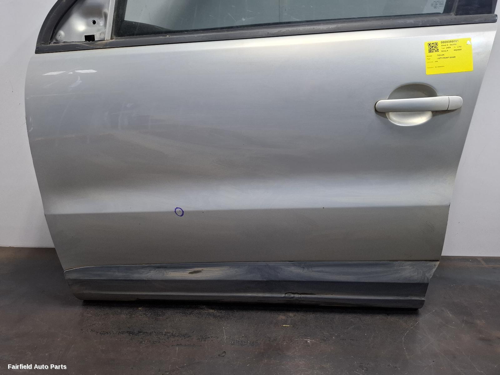 2008-2016 Volkswagen Tiguan Left Front Door