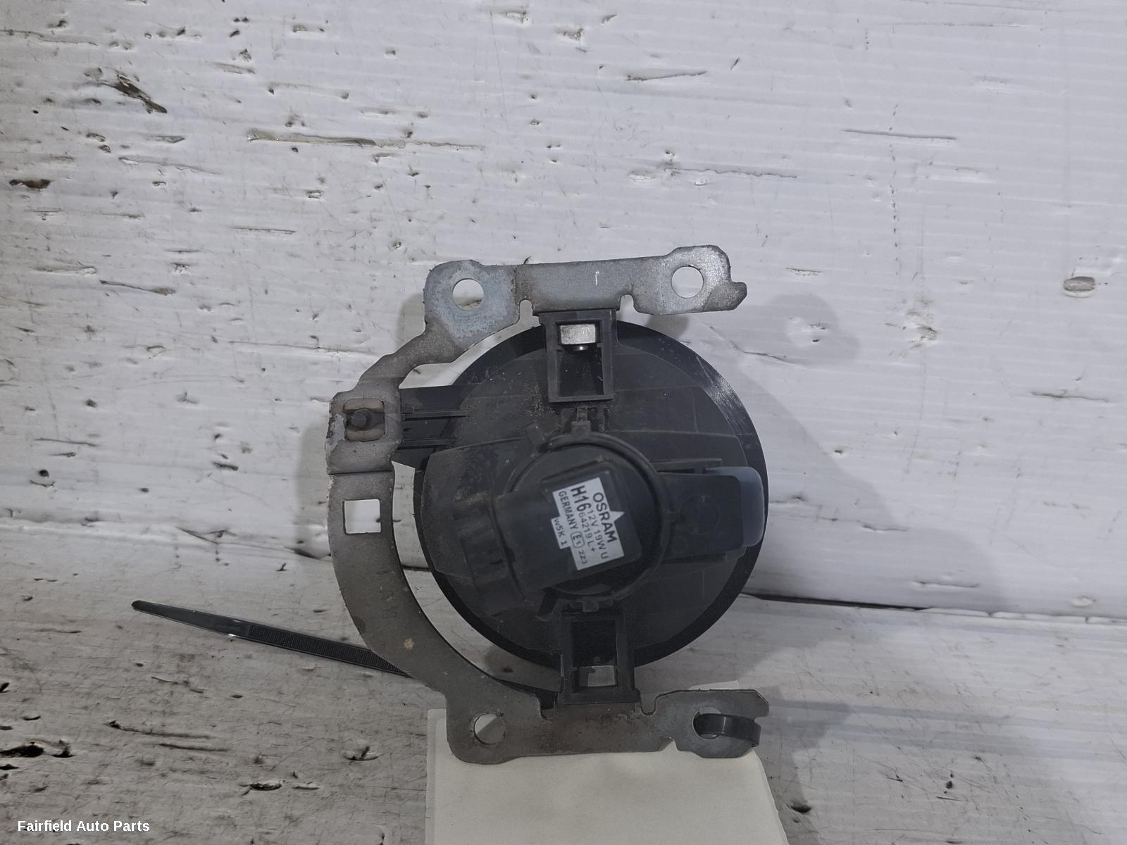 2015-2017 Mitsubishi Lancer Left Indicator Fog Side