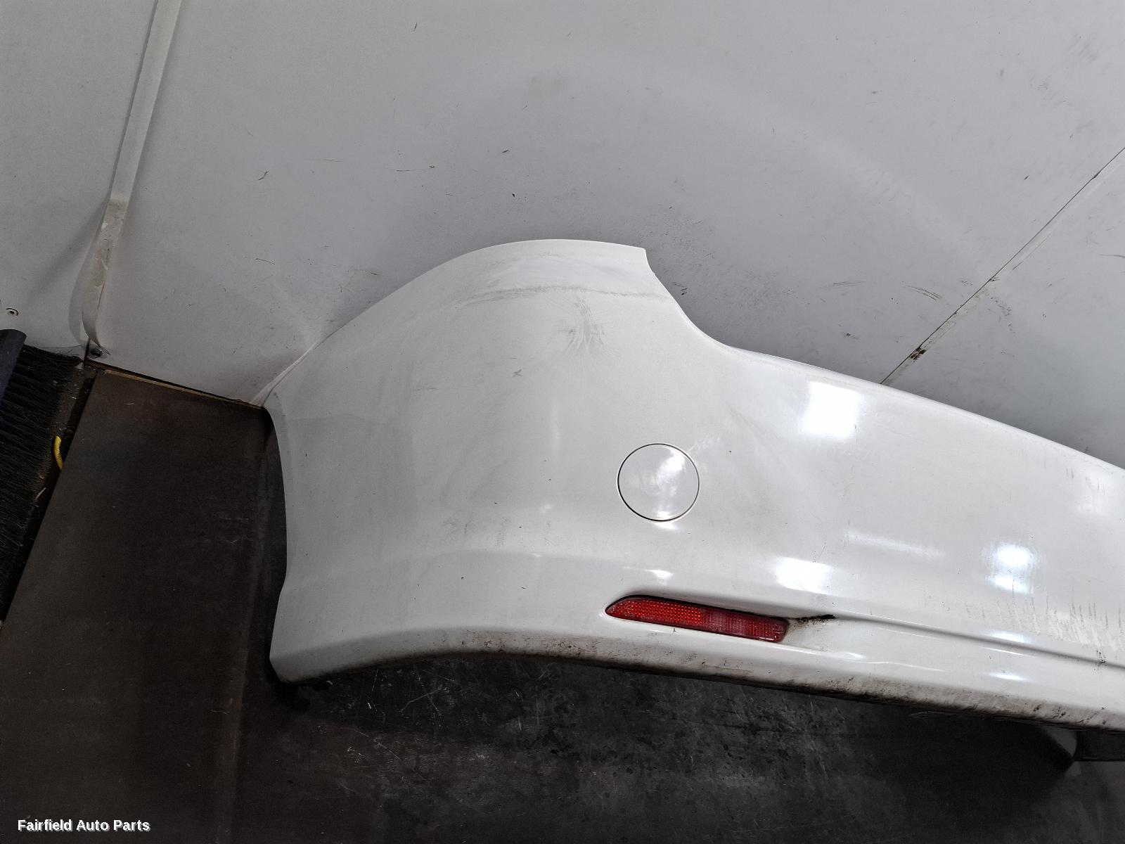 2003-2010 Toyota Avensis Rear Bumper