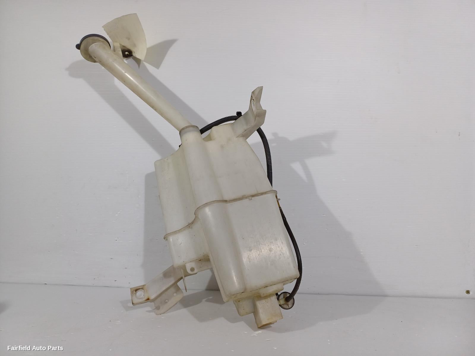 2007-2013 Nissan Xtrail Washer Bottle