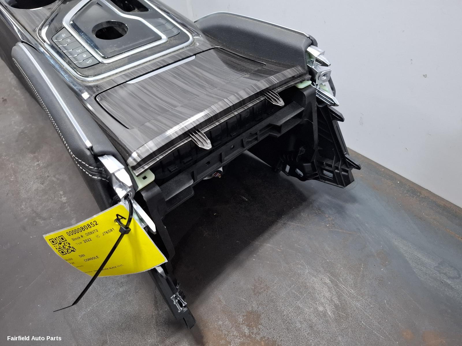 2017-2025 Ldv D90 Console