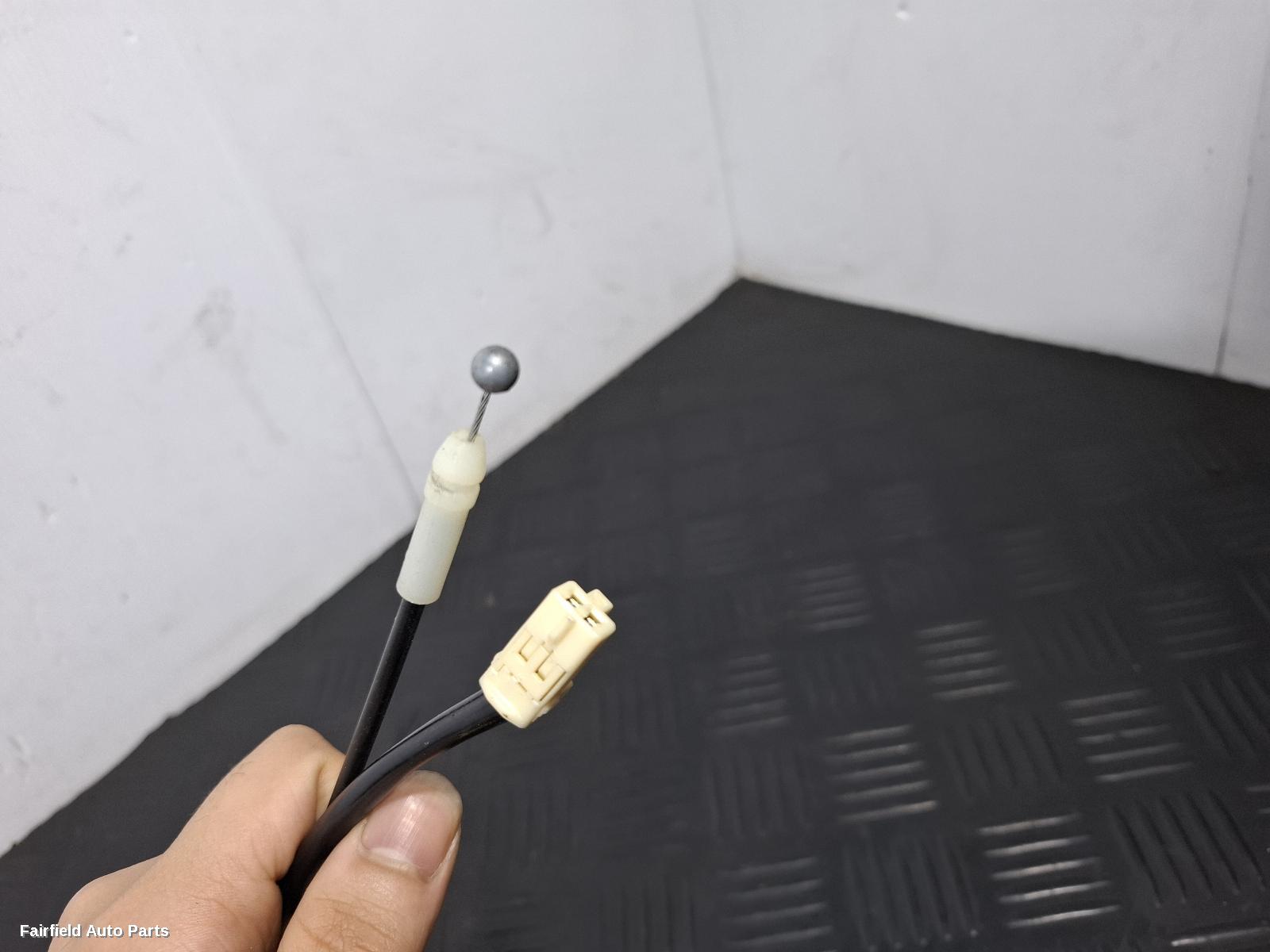 2000-2006 Toyota Estima Door Boot Gate Lock
