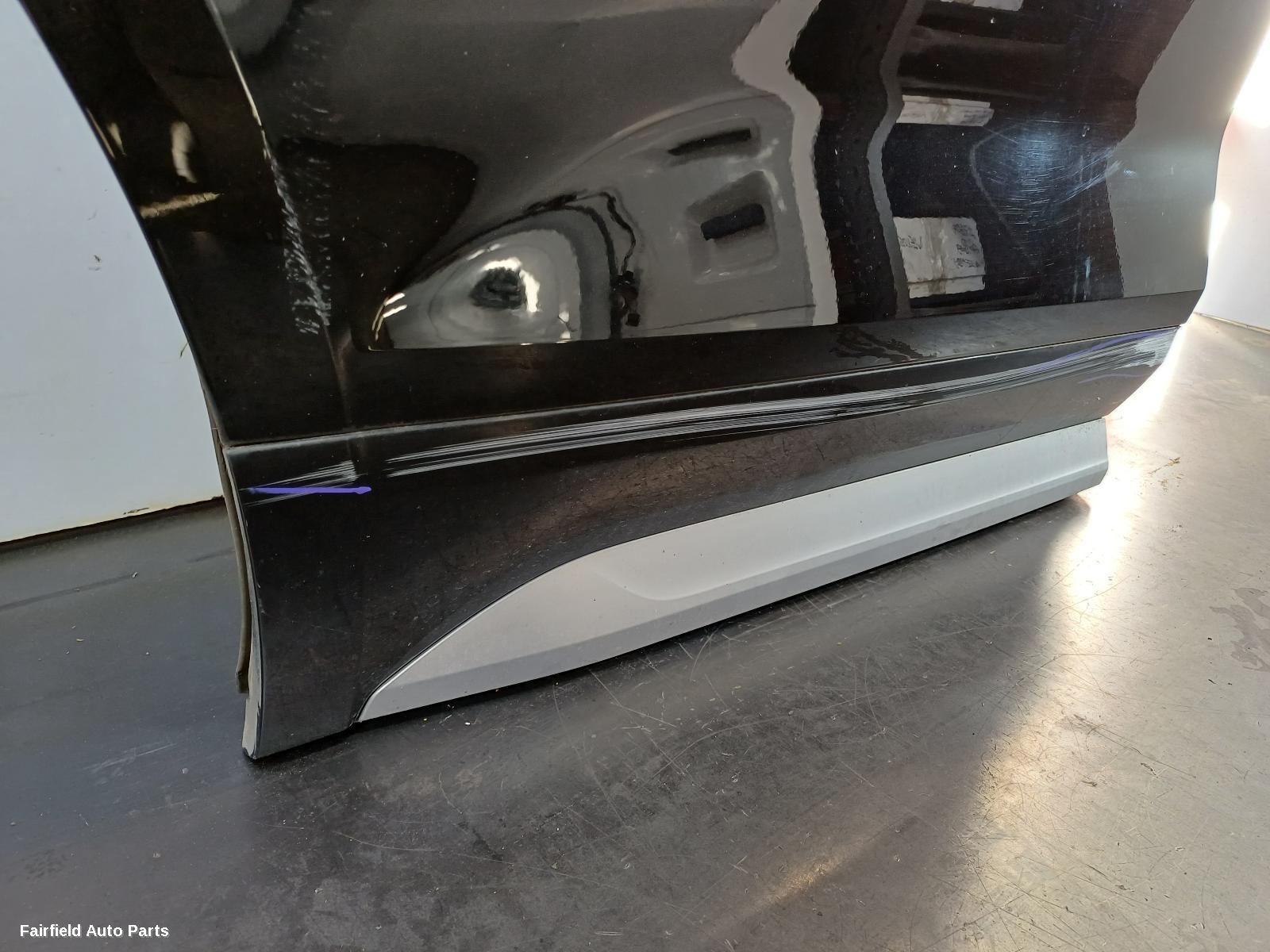 2017-2020 Audi Q5 Right Rear Door Sliding