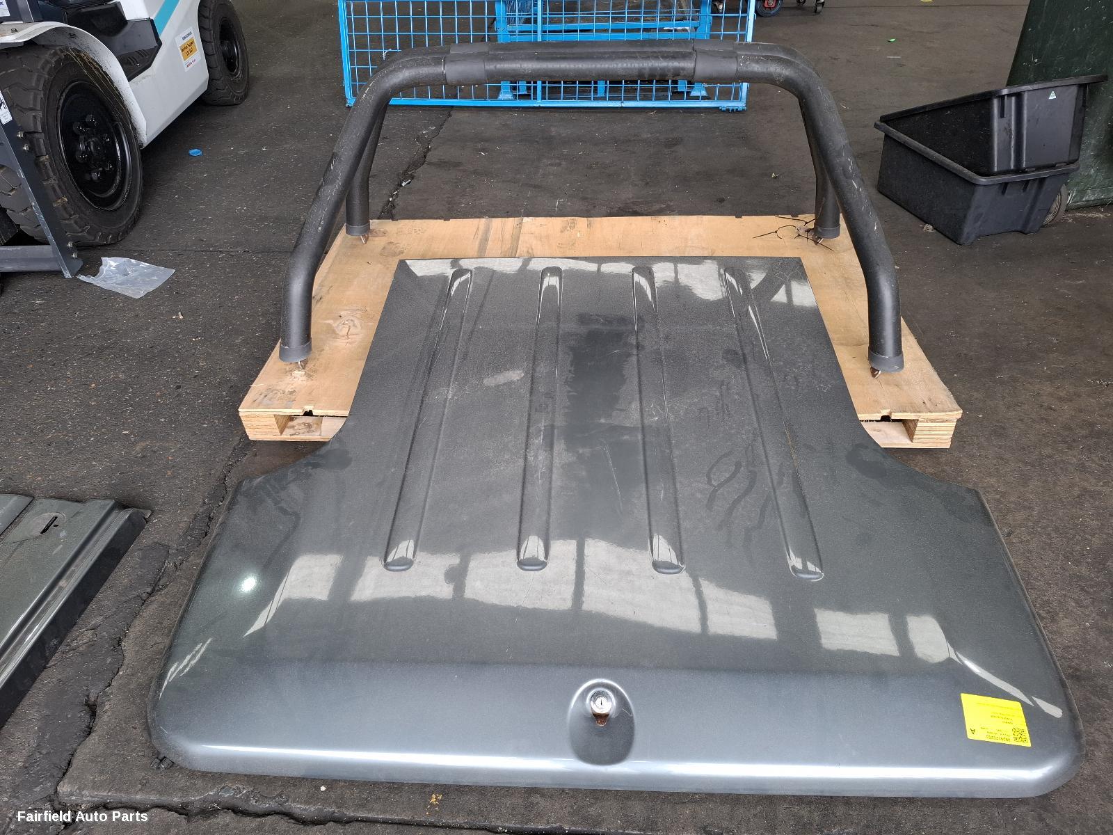 2010-2022 Volkswagen Amarok Tonneau Cover