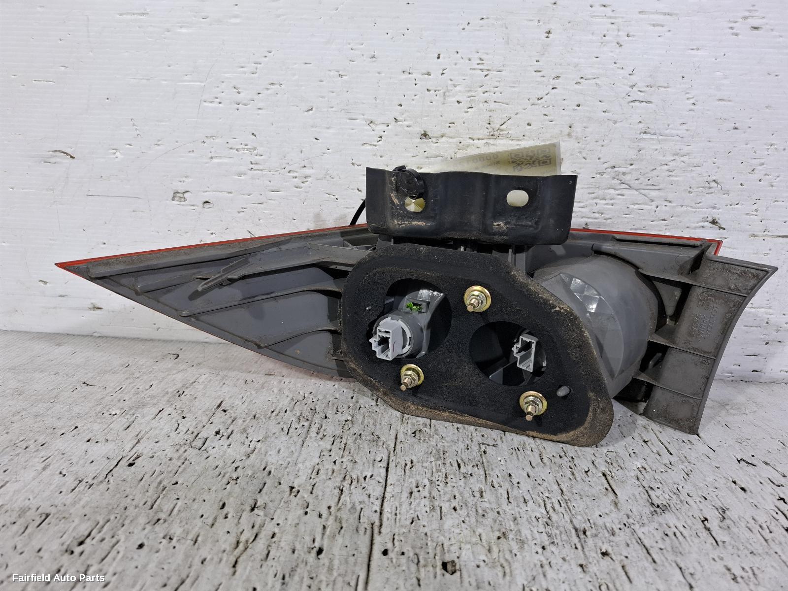 2003-2005 Honda Accord Left Taillight