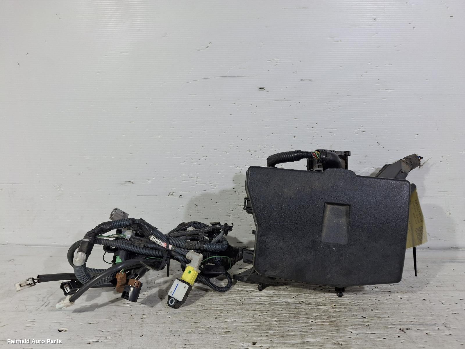 2007-2013 Toyota Corolla Fuse Box