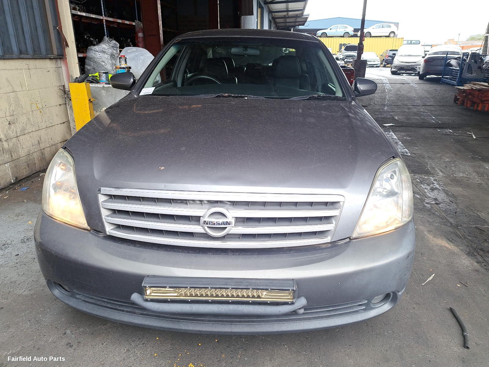 2002-2009 Nissan Maxima Left Rear Door Sliding