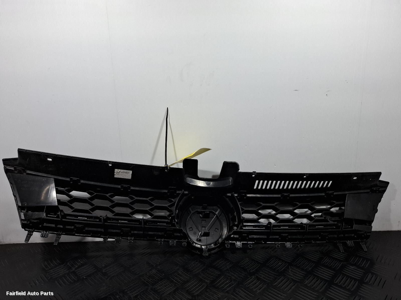 2015-2017 Volkswagen Golf Grille