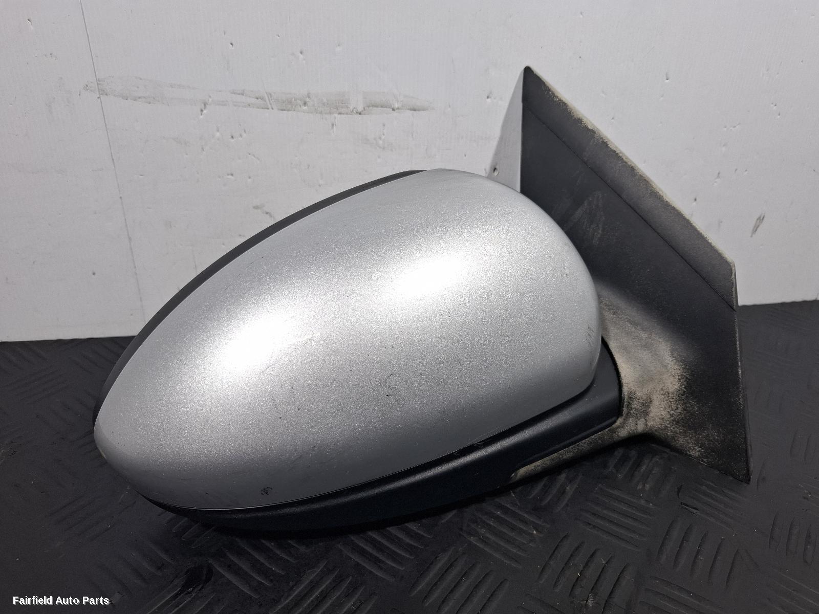 2009-2017 Holden Cruze Right Door Mirror
