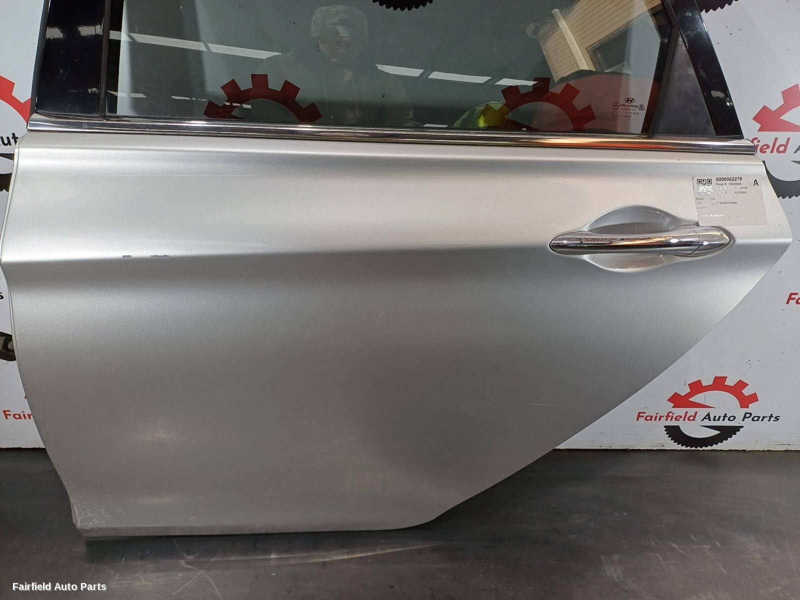 2010-2014 Hyundai I45 Left Rear Door Sliding