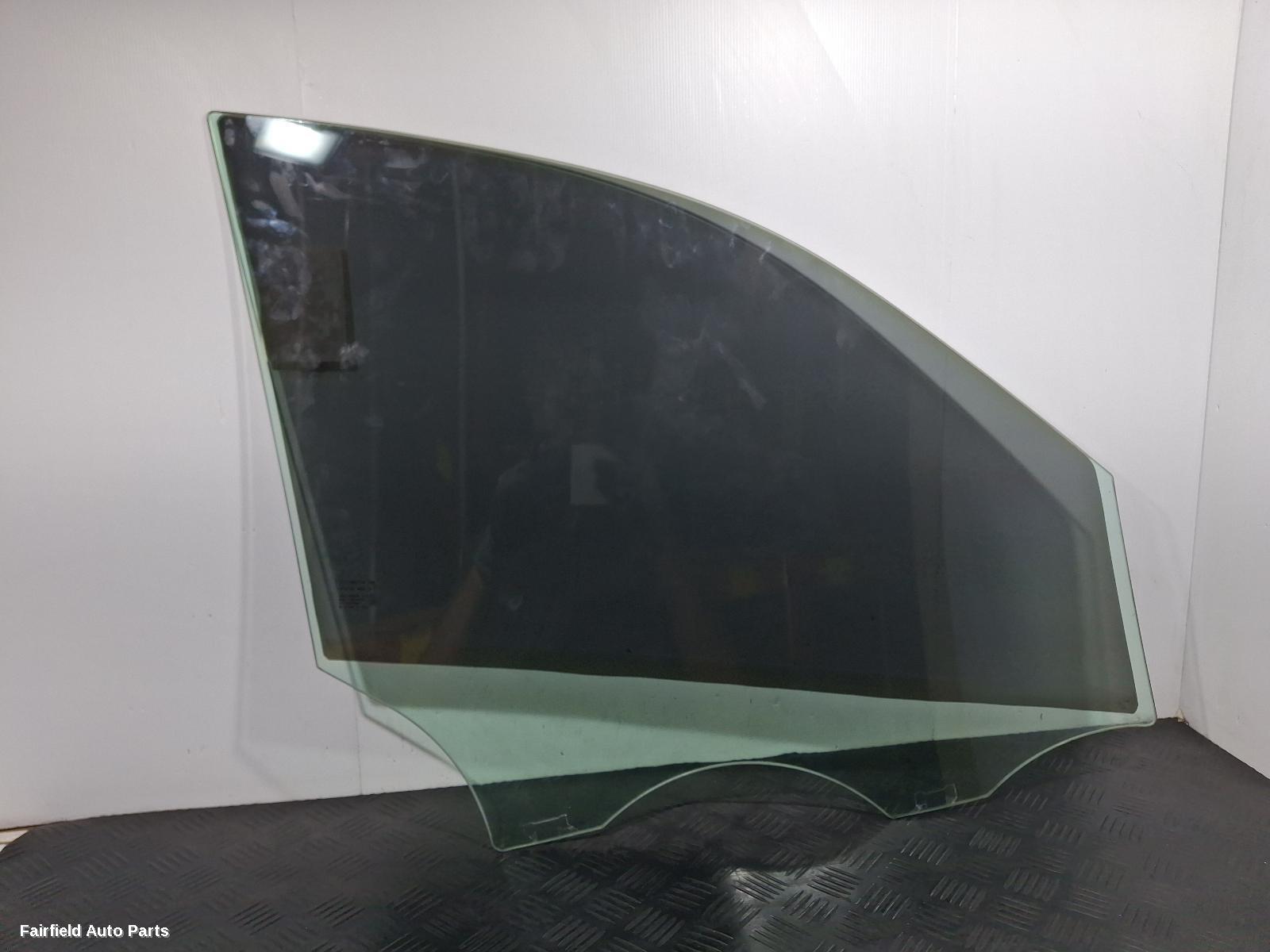 2016-2019 Mercedes Gls Class Left Front Door Window