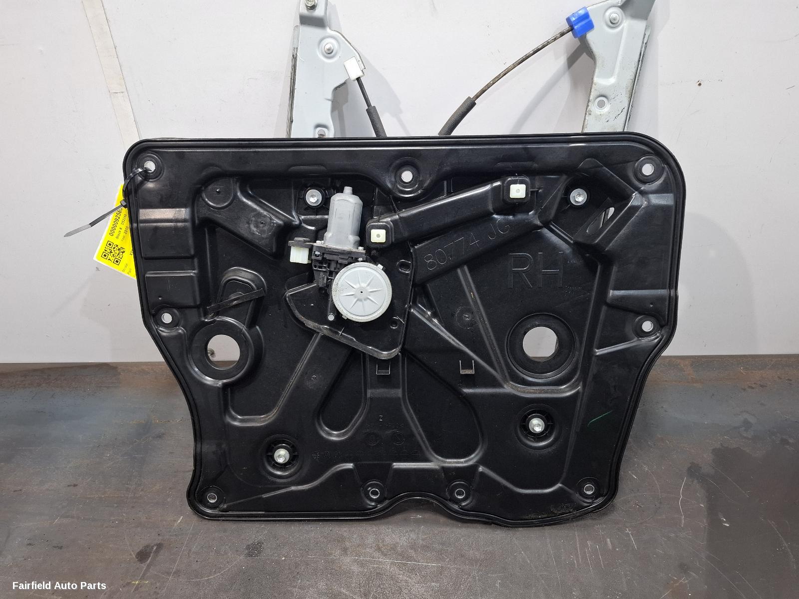 2007-2013 Nissan Xtrail Right Front Window Reg Motor