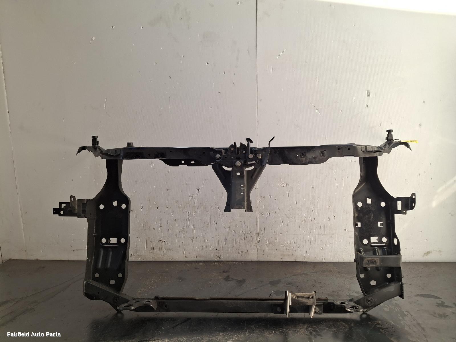 2010-2014 Nissan Dualis Radiator Support