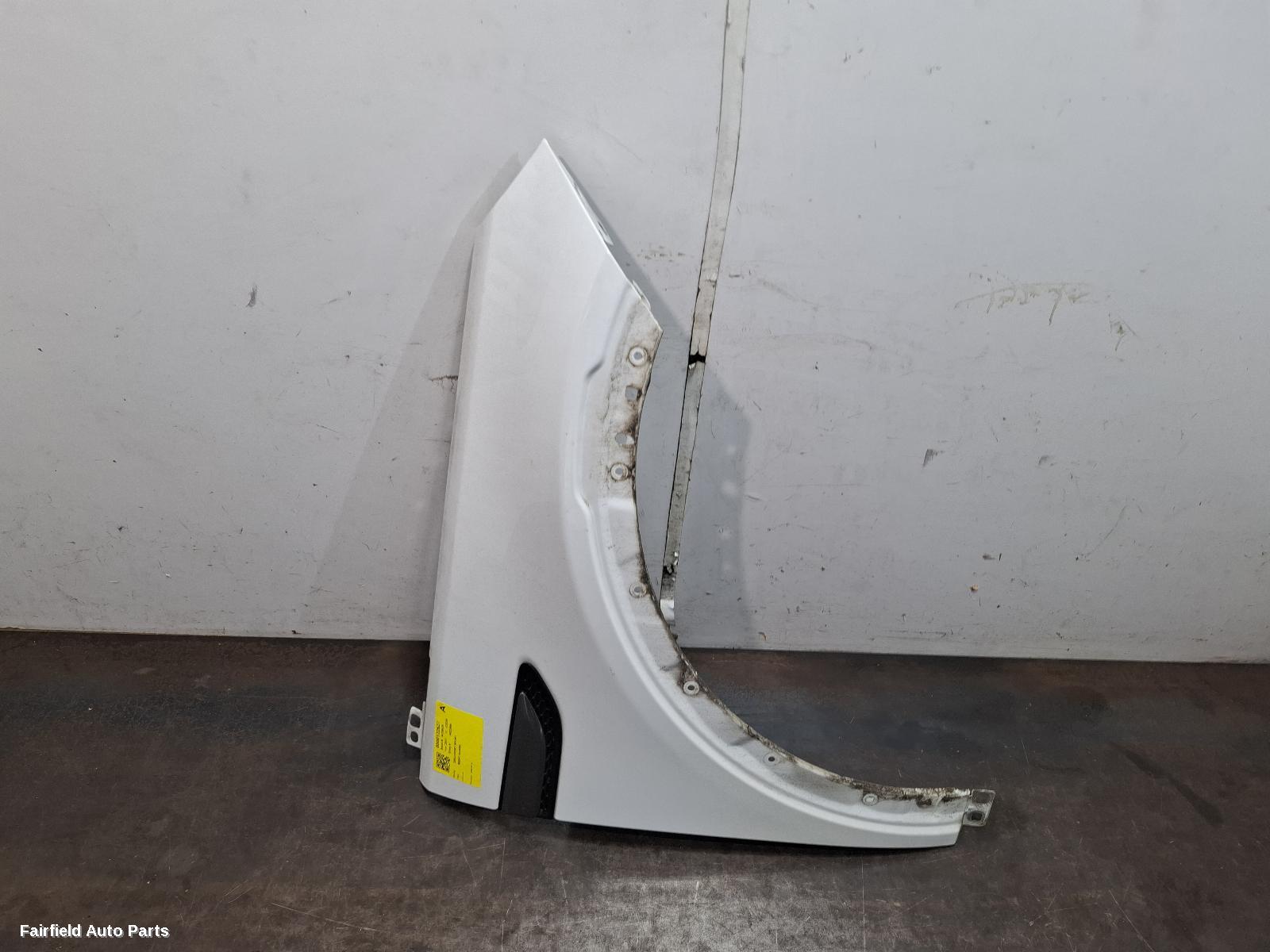 2015-2026 Land Rover Discovery Sport Right Guard