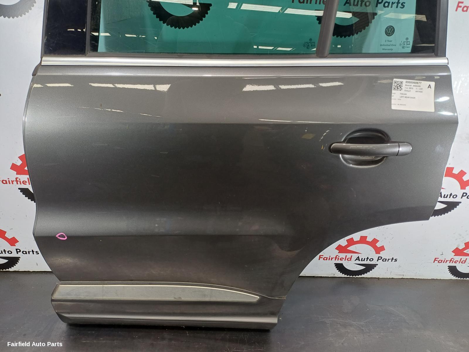 2008-2016 Volkswagen Tiguan Left Rear Door Sliding