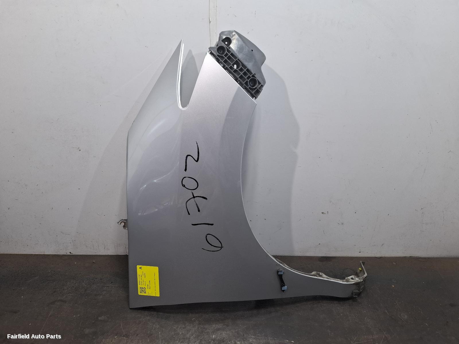 2008-2019 Toyota Estima Right Guard