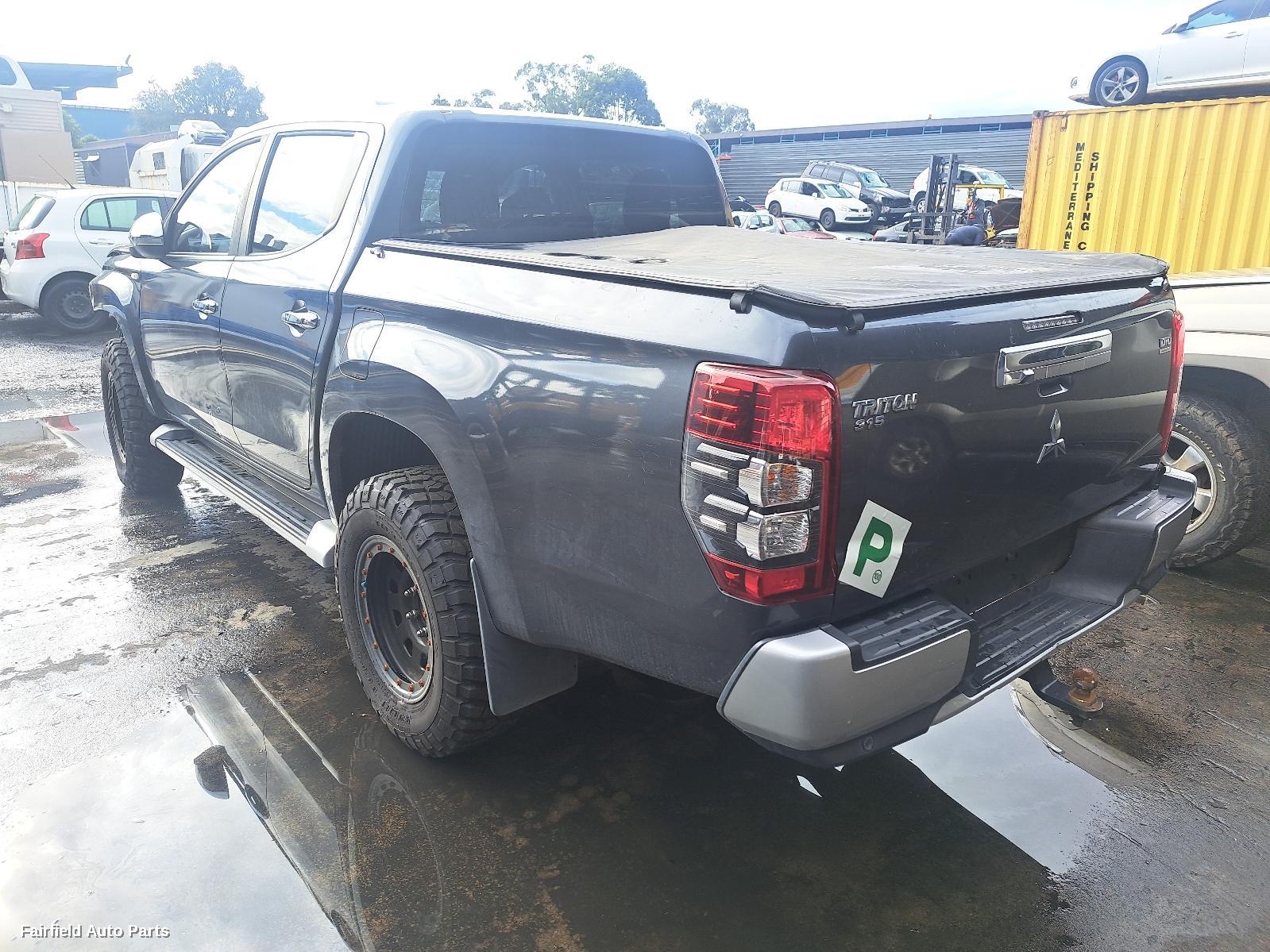 2015-2023 Mitsubishi Triton Heater Ac Controls