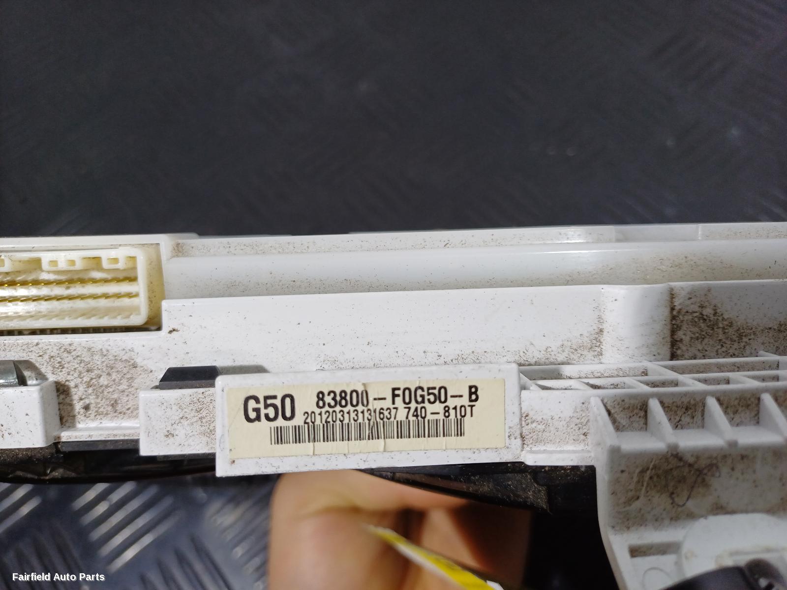 2011-2013 Toyota Hilux Instrument Cluster