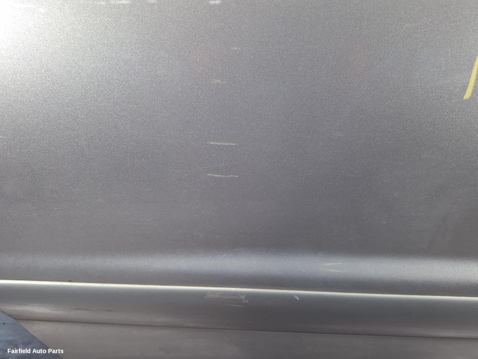 2001-2007 Toyota Kluger Right Rear Door Sliding