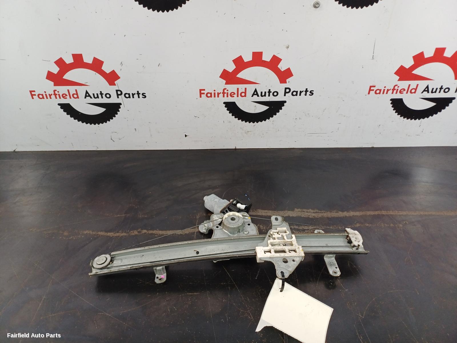 2012-2017 Nissan Pulsar Right Front Window Reg Motor
