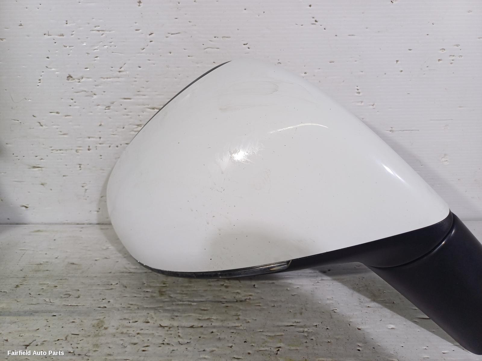 2014-2018 Volkswagen Touareg Right Door Mirror