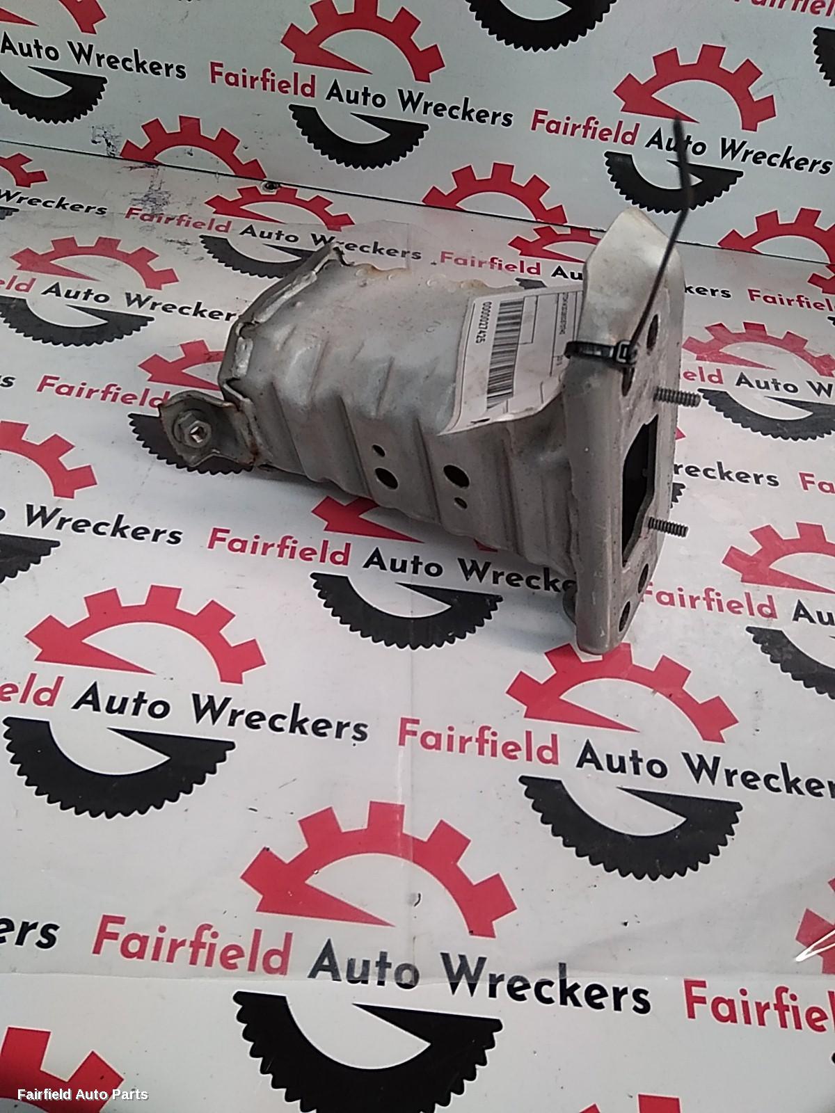 2014-2019 Toyota Yaris F Bar Reinforc Brack