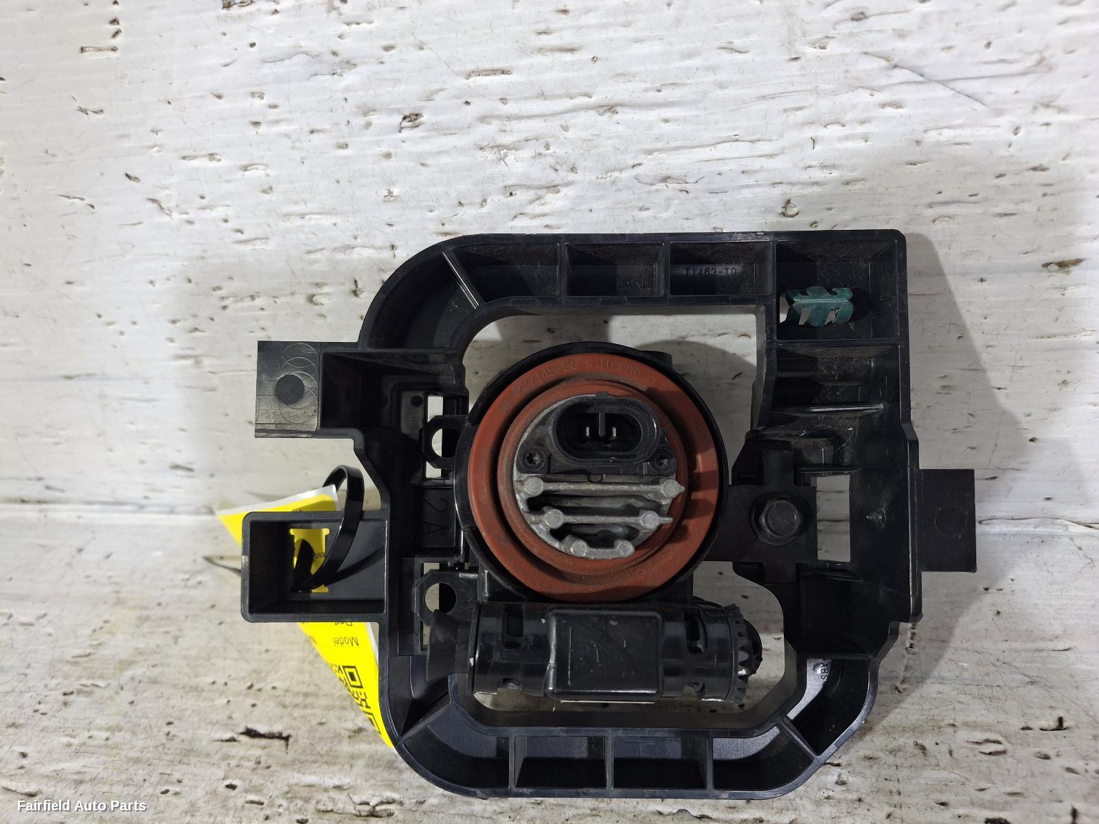 2020-2025 Nissan Navara Left Indicator Fog Side