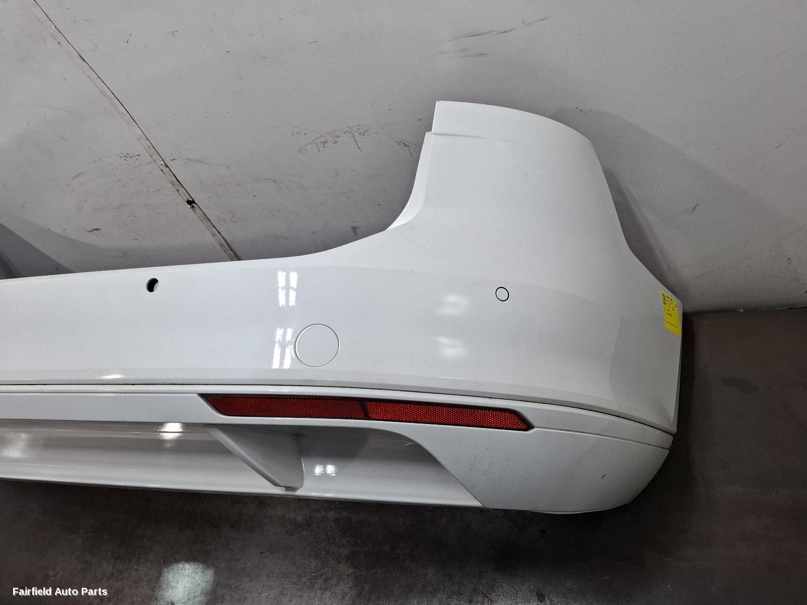 2015-2019 Volkswagen Passat Rear Bumper