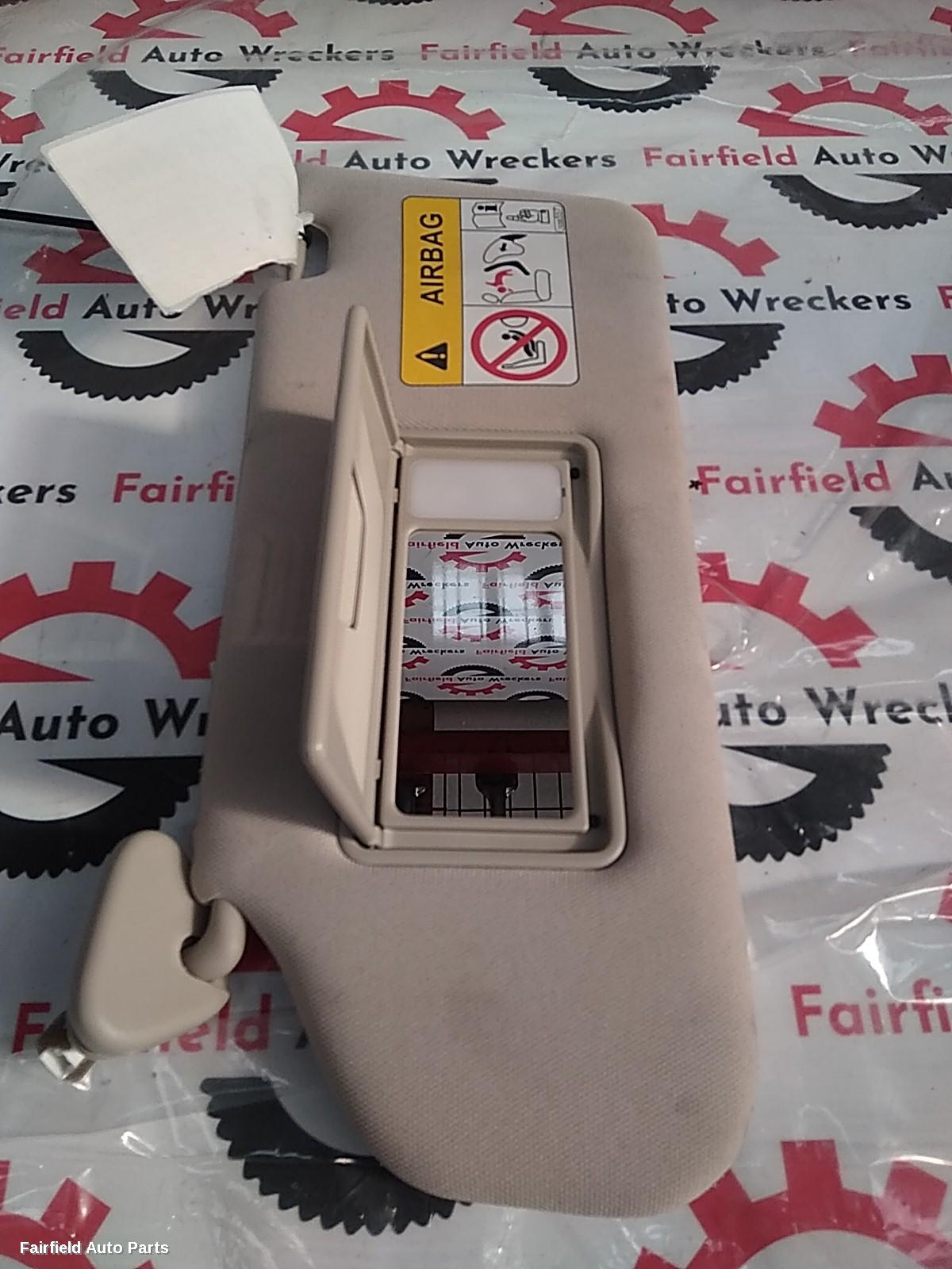 2015-2021 Mitsubishi Outlander Sunvisor
