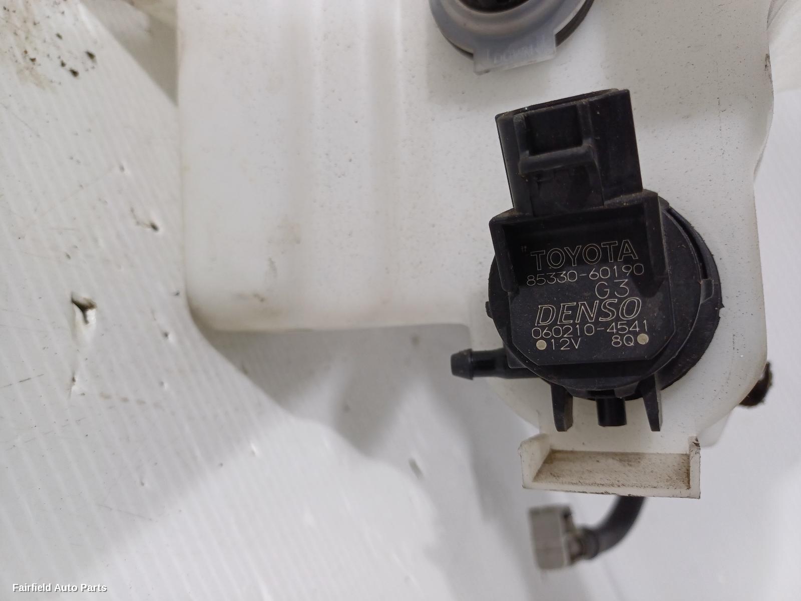 2012-2013 Lexus Gs Washer Bottle