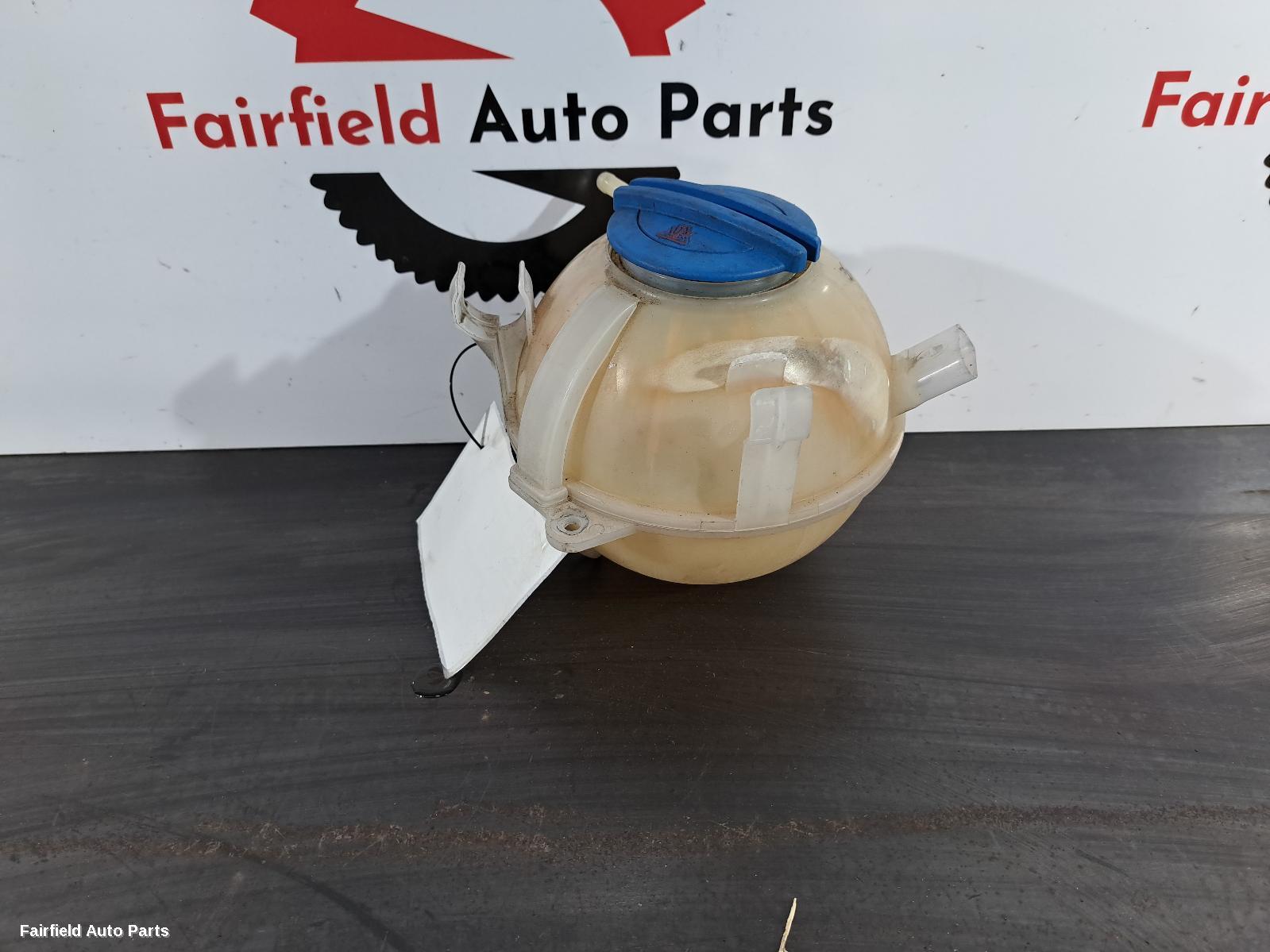 2009-2013 Skoda Octavia Overflow Bottle