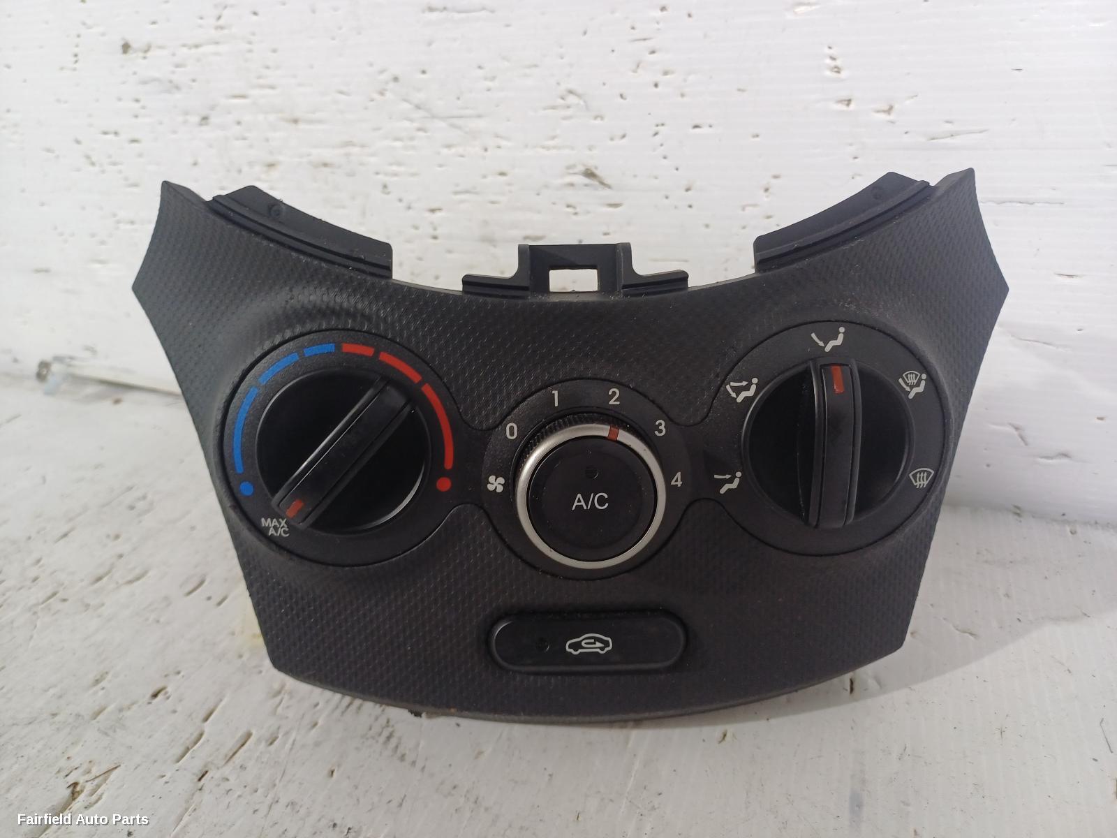 2011-2019 Hyundai Accent Heater Ac Controls