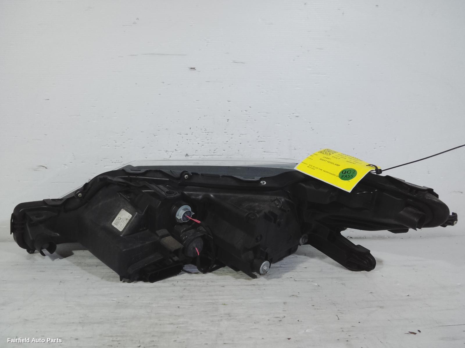 2017-2020 Toyota Camry Right Headlamp