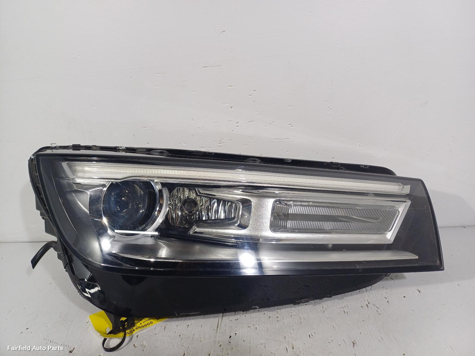 2017-2020 Audi Q5 Right Headlamp